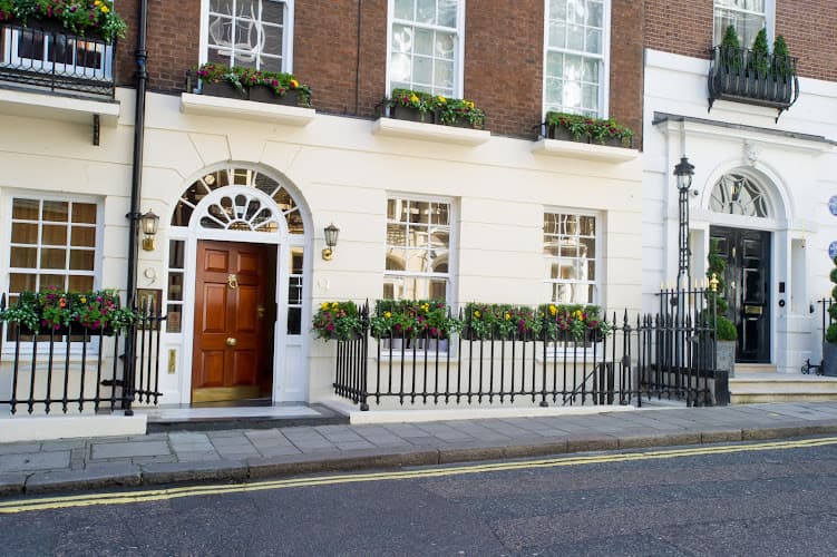 Business listing image