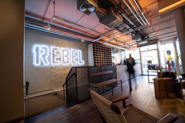 Business listing image